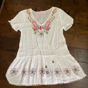 Peace & love embroidered top